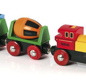 BRIO Battery Operated Action Train. Photo of the engine set--1 engine and 2 cars.