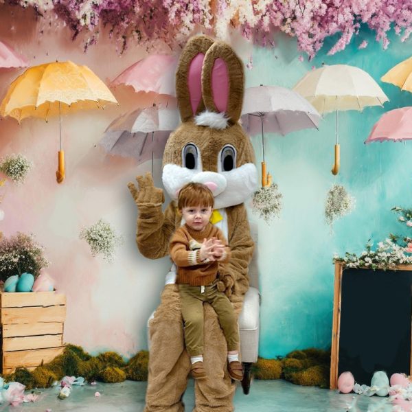 Oswalds Easter Photos 2025. Image of a child with the Easter bunny.